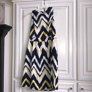 Black and white/yellow chevron summer dress